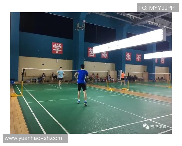 成都羽毛球队与南京羽毛球队赛后状态分析与复盘总结