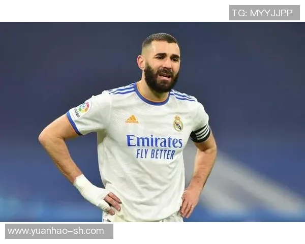 本泽马在足球界的传奇之路与未来发展展望分析