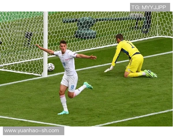 波兰与捷克热身赛精彩对决展现足球魅力与团队精神